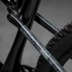 DYEDBRO Día De Muertos White Matte Rahmenschutz Kit -Lupine Verkäufe dyedbro dia de muertos white matte 4