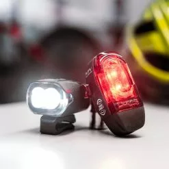 Lezyne KTV Drive 200 / KTV Pro SMART Schwarz Lichtset -Lupine Verkäufe lezyne ktv drive 200 ktv pro smart lichtset 3