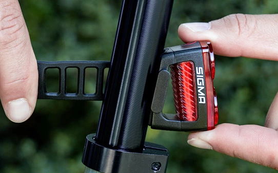 Sigma Buster 150 Rücklicht Mit Bremslichtfunktion 4 Sigma Buster 150 Rücklicht Mit Bremslichtfunktion – Bild 2