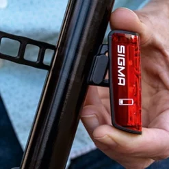 Sigma Buster 400 Frontlicht Mit Blaze Flash Rücklicht Mit Bremslichtfunktion 11 Sigma Buster 400 Frontlicht Mit Blaze Flash Rücklicht Mit Bremslichtfunktion -Lupine Verkäufe sigma buster 400 blaze flash lichtset 4